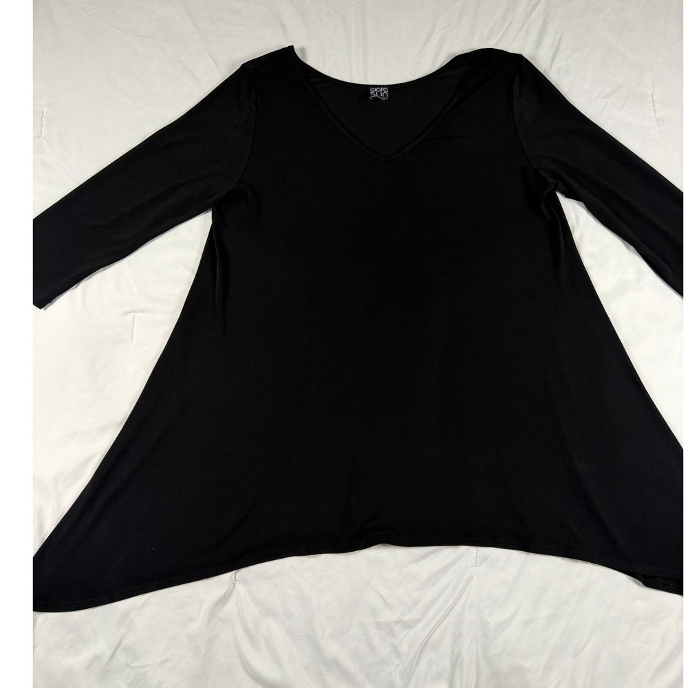 Clara Sun Women's Black V-Neck Tunic Top Long Sleeve Sharkbite Hem Relaxed Fit - Picture 1 of 5
